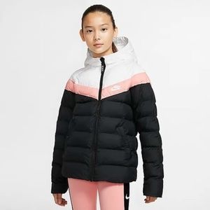 Nike Girls Parka, Size Youth Medium.